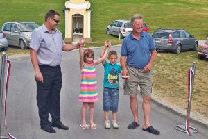 Do Dolge Gore v celoti prenovljena cesta