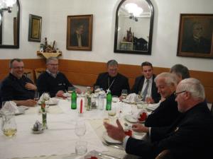 Župan in župniki o svetem in posvetnem