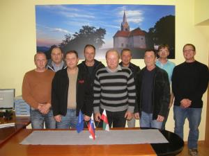 KS Planina pri Sevnici: (z leve) Anton Hladin, Jurij Hladin (podpredsednik), Darko Bobek, Boris Gračnar, Milan Sehur, Ivan Koželj, Anton Špan (predsednik), Marko Vouk, Tomaž Škoberne