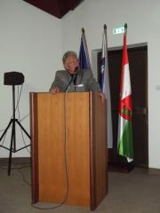 Janeza Šmida, dr. med. med predavanjem Makrobiotika: delaj, hodi, živi