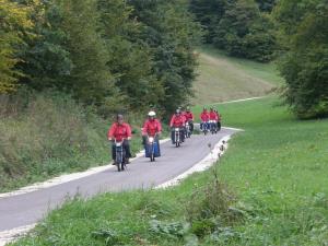 Na Planini pri Sevnici motorizirana otvoritev cest