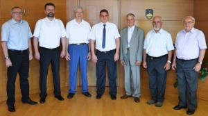 Z leve: direktor občinske uprave Jože Palčnik, podžupan Robert Polnar, Stanislav Lesnika, župan mag. Marko Diaci, Ludvik Mastnak, Jurij Malovrh in Jože Bučer