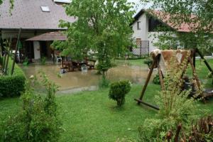 Silovito neurje se je razdivjalo tudi nad Šentjurjem