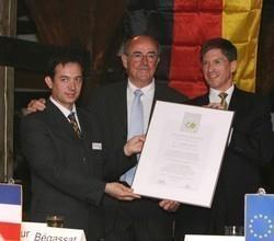 Nemci in Francozi ob obeležitvi 25. obletnice prijateljskega sodelovanja