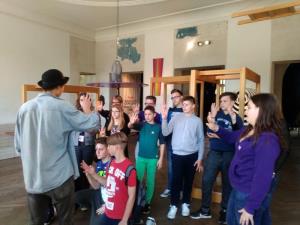 V okviru desetletnega povezovanja treh pobratenih občin Šentjur, Saint Florent sur cher in Neu Anspach se je tudi letos povezovalo 48 mladih.