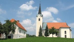 Župnijska cerkev sv. Magdalene v Lazah pri Dramljah