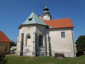 Romarska cerkev Marijinega imena na Kalobju