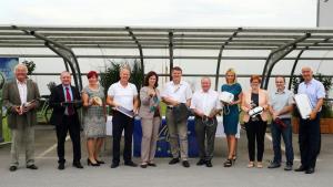 Predstavniki-obcin-direktor-Simbia-in-predstavnica-ZEOS_b