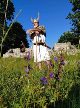 received_155434299904671