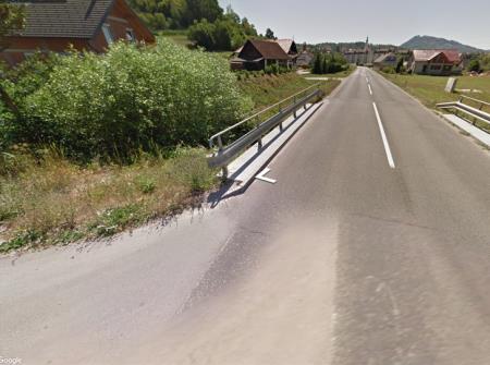 Pričetek gradnje pločnika- levo ob priključku javne poti  JP 897751 v km 1.350 levo