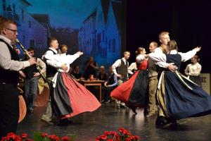 Preplet ljudskih plesov in godbe MFS Lintvar 