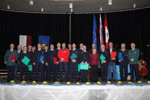 Prejemniki priznanj civilne zaščite na regijski prireditvi v Vitanju (foto: www.novice.si) 