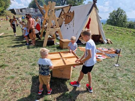 302000037_3320253204865024_2760738762822855565_n