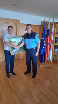 Predaja spominskega darila 