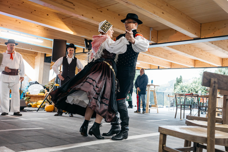 Bucˇnce2025-folklora