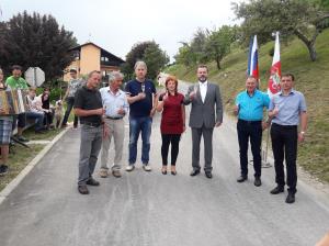 Zdravica po rezu traku