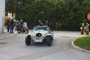 Iz Neu Anspacha so prišli tudi s starodobniki. 